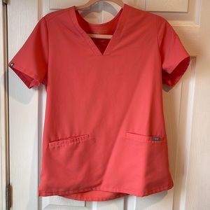 Figs coral scrub top